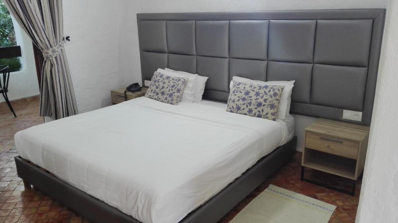Hotel Mandy Tétouan 外观 照片