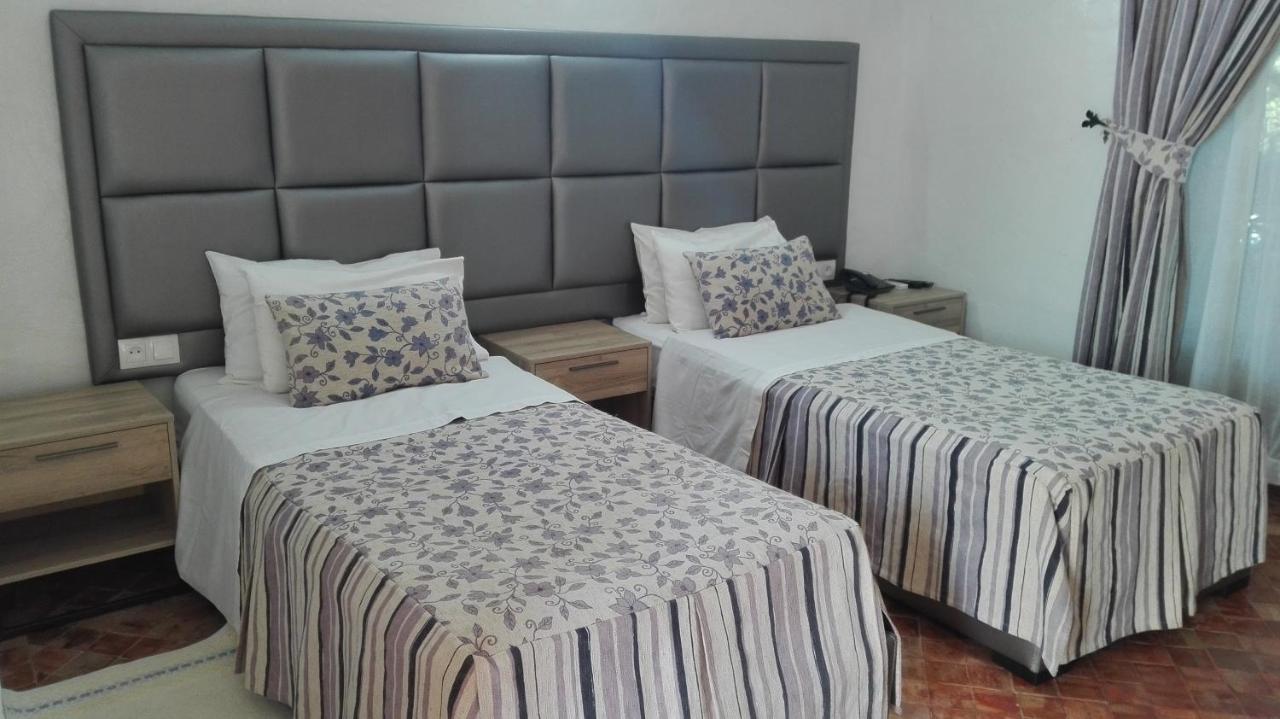 Hotel Mandy Tétouan 外观 照片