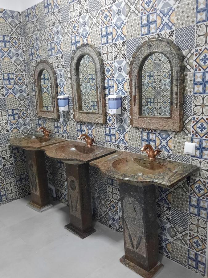 Hotel Mandy Tétouan 外观 照片