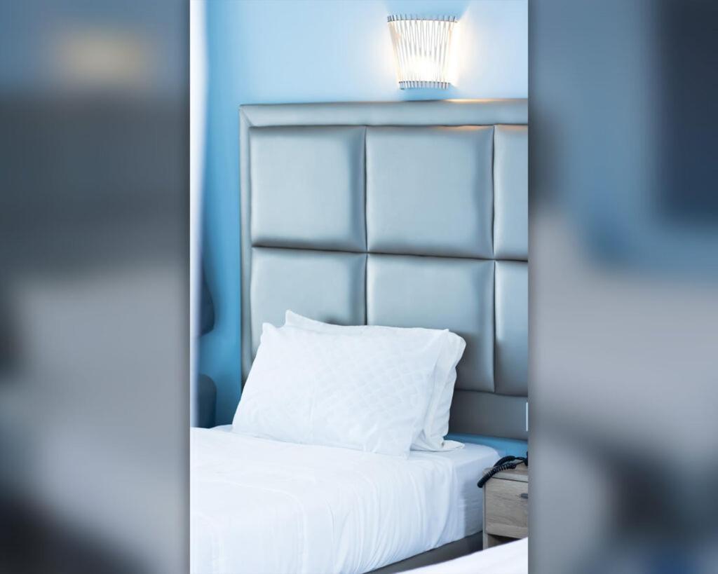 Hotel Mandy Tétouan 外观 照片